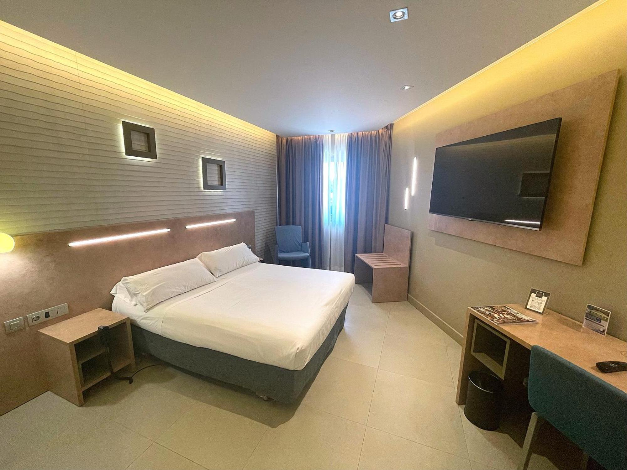 Felix Hotel Valls Dış mekan fotoğraf