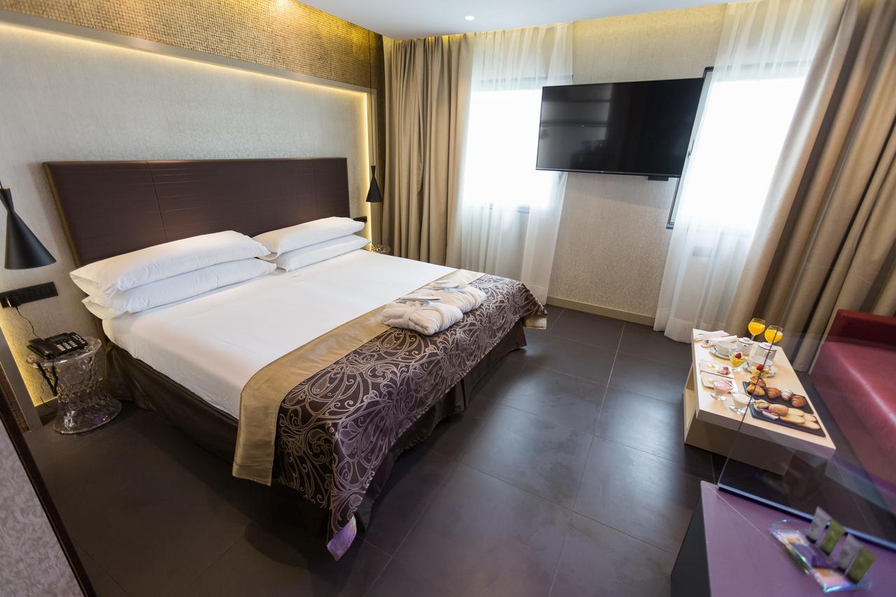 Felix Hotel Valls Dış mekan fotoğraf